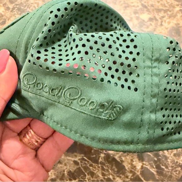 Good Green Cap - Picture 3 of 5